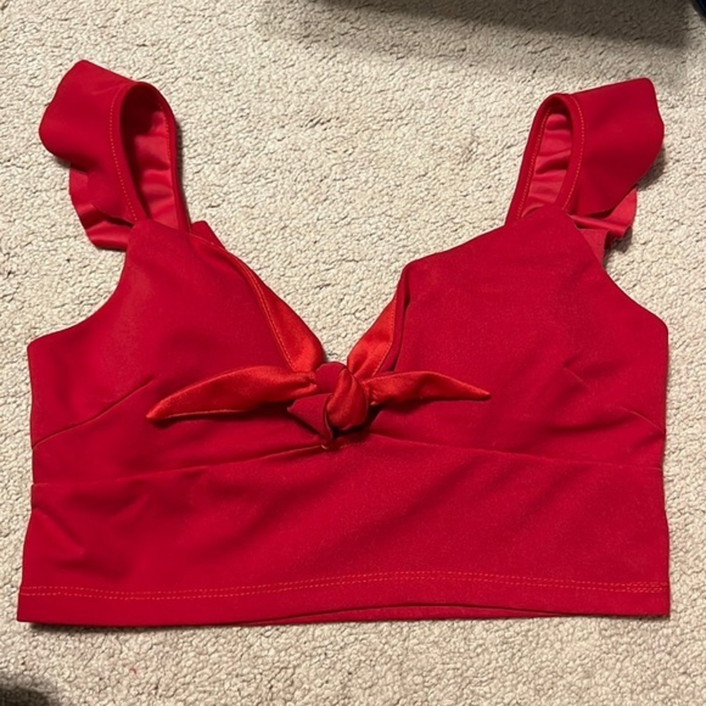 🌺🌺NEW w/o tags Red SHEIN crop top